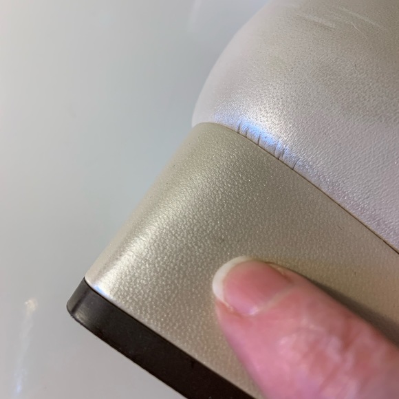 Host Pick!! Pristine BRAVO Browns 1/2” Iridescent Pearl Heels - Picture 8 of 9